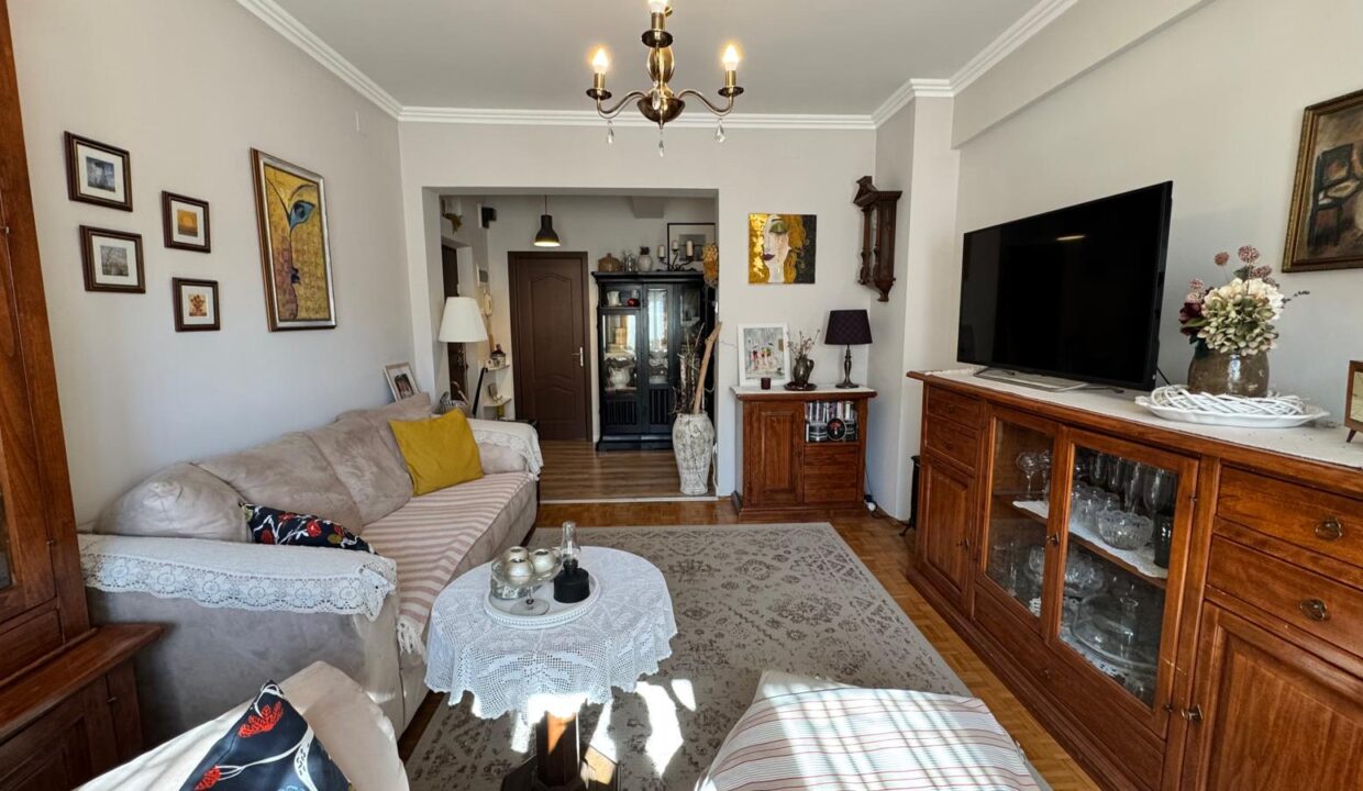 AP1565-Geta-Apartament 3 cam. de vanzare – str. Olteniei 5