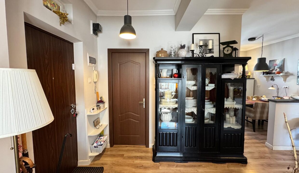 AP1565-Geta-Apartament 3 cam. de vanzare – str. Olteniei 8